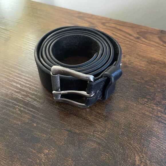 Genuine Dickies Men’s Black Leather Belt Size 42 Silver Buckle Workwear Durable - Picture 1 of 11